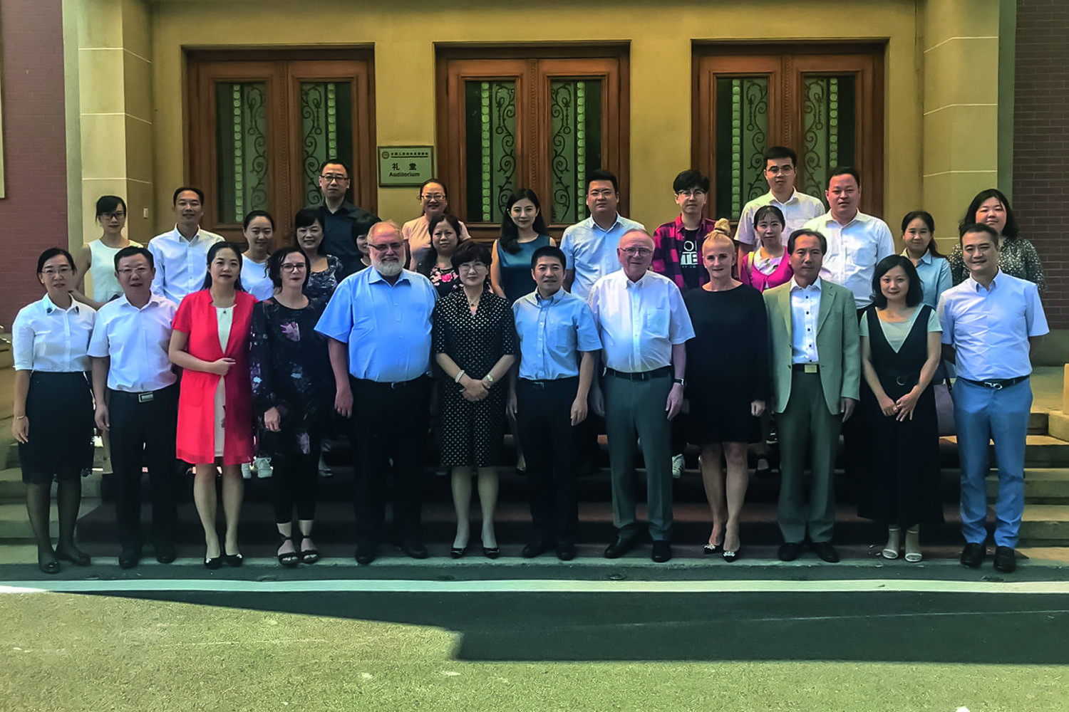 Gruppenbild: Geschäftsführung fuu sachsen und Geschäftsführung der Chinese People´s Association for Friendship with Foreign Countries